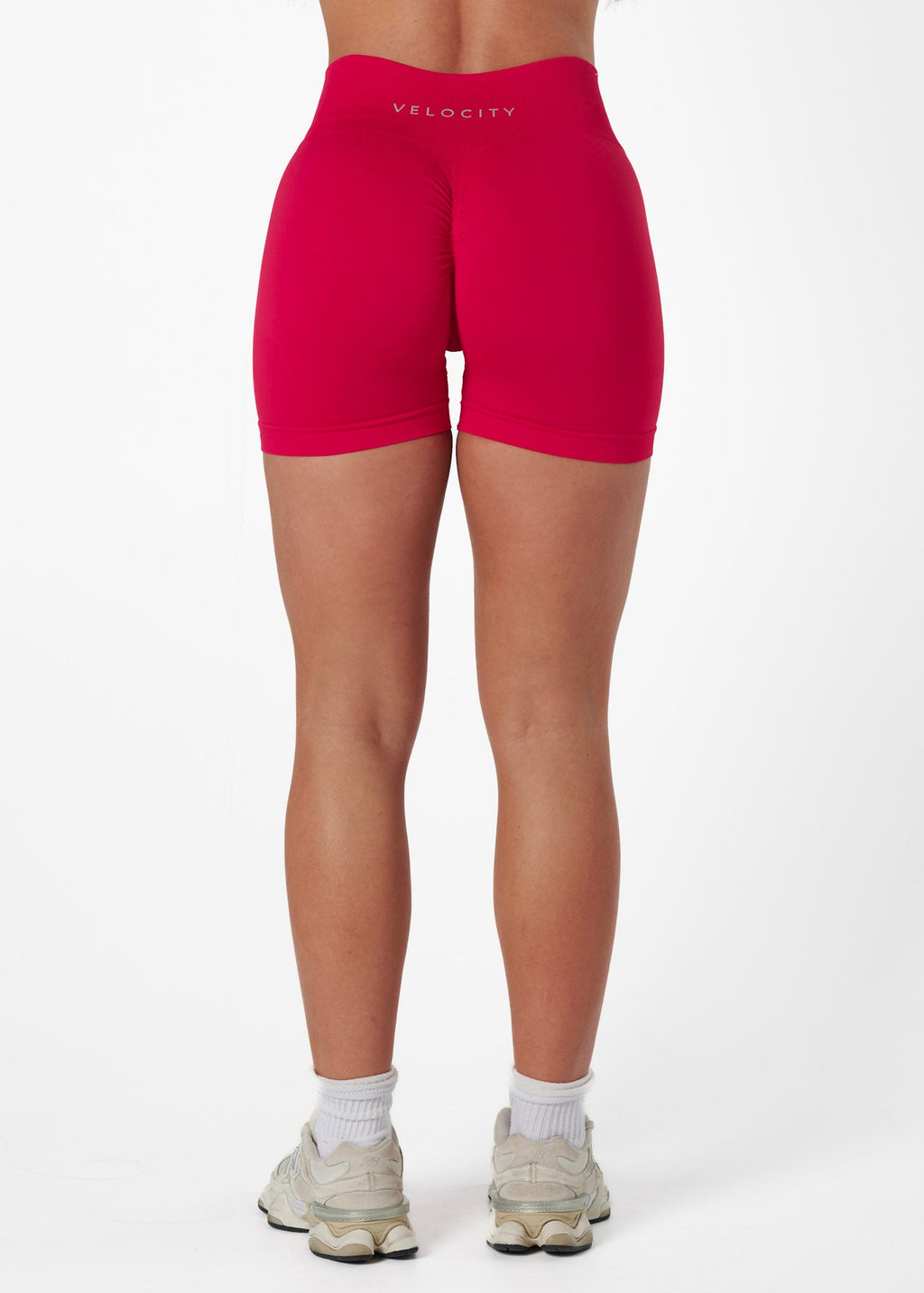 SIGNATURE SCRUNCH SHORTS - CHERRY